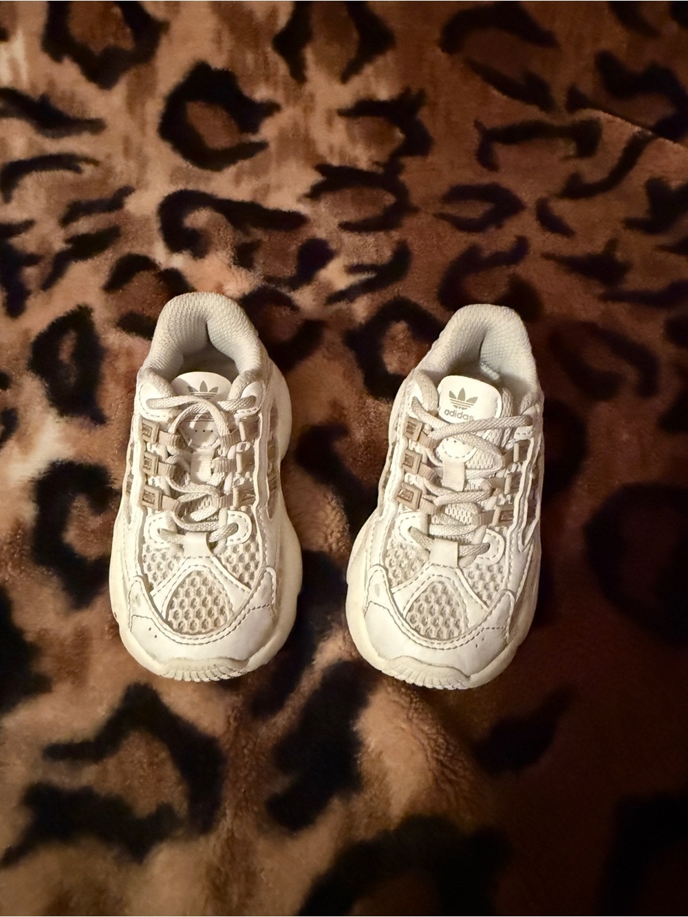 adidas Kids Ozmillen White Sneakers
